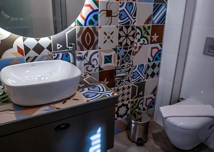 Sera Homes Kaleici Oldtown 아파트 *